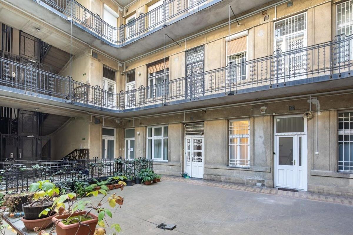 For Solo Traveller Apartmán *